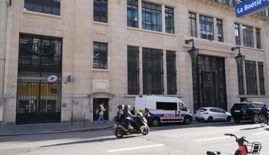 Francia detiene sospechosos por intento de atentado en París