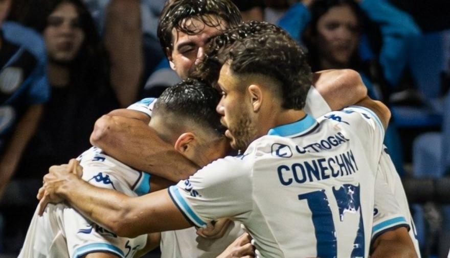 Racing festejó en Córdoba: le ganó 2-1 a Belgrano con Cambeses como figura