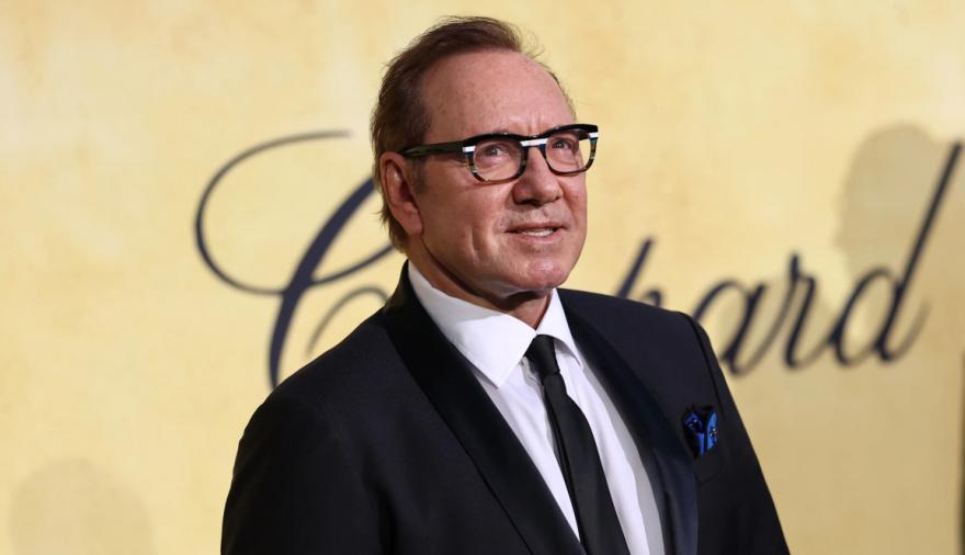 Kevin Spacey llego a un acuerdo y evitó uno de sus juicios por abuso en Londres
