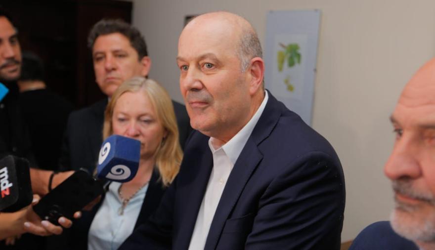 Mendoza y el plan “Hojarasca”: la señal que Sturzenegger destacó en redes