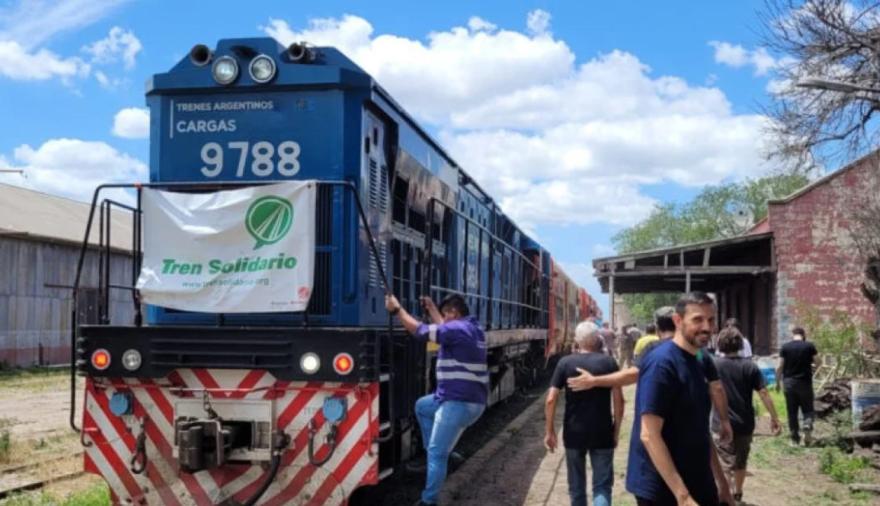 Tucumán: el Tren Solidario arribó con 11 vagones de ayuda para evacuados