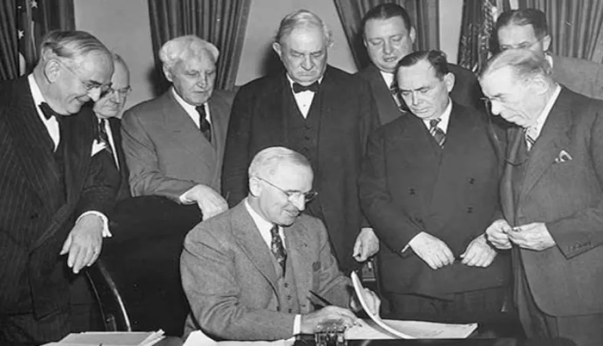 Plan Marshall: el 2 de abril que redefinió cómo salir de una crisis