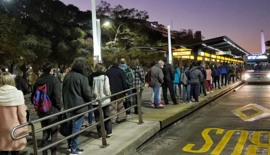 "Vamos a un colapso": ya hay hasta 40% menos colectivos en el AMBA