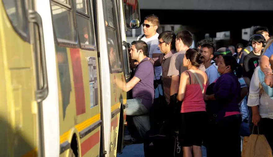 Boleto mínimo en el AMBA: cómo cambió con Cristina, Macri, Alberto Fernández y Milei