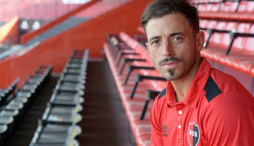 El exjugador que dirigió Maradona en la Selección y podría llegar a Newell’s