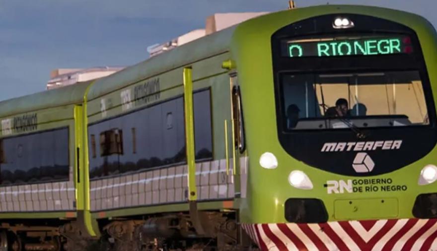 De Viedma a Bariloche en tren: la opción turística que suma camarote y auto