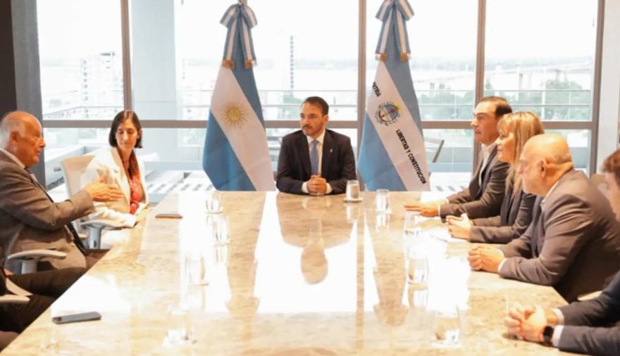 El gobernador Valdés anunció una inversión de USD 2.000 millones en Corrientes