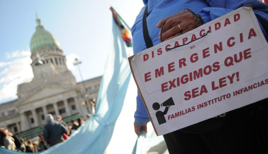 Discapacidad: el reclamo a Caputo que puede definir el financiamiento