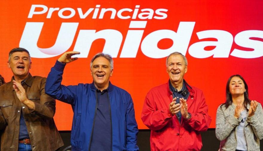 Schiaretti y Llaryora definen una estrategia que incomoda a Kicillof