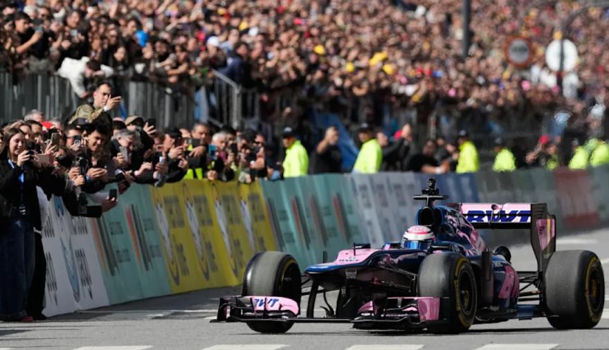 Colapinto rompe récord mundial de la F1 con 600.000 fanáticos en Palermo