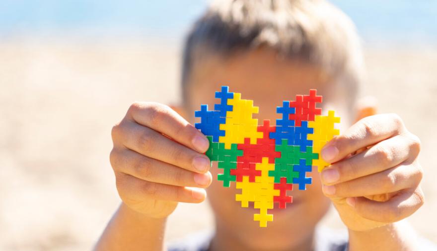Revelan que los niños neurodivergentes pueden aprender otro idioma