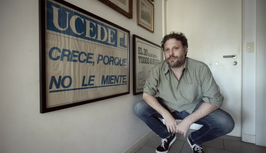 Por qué el Gobierno quiere saltearse a la prensa y ganar audiencia online