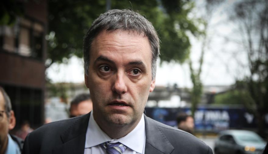 Adorni, $8 millones en ropa de cama y un misterio: qué investiga la Justicia