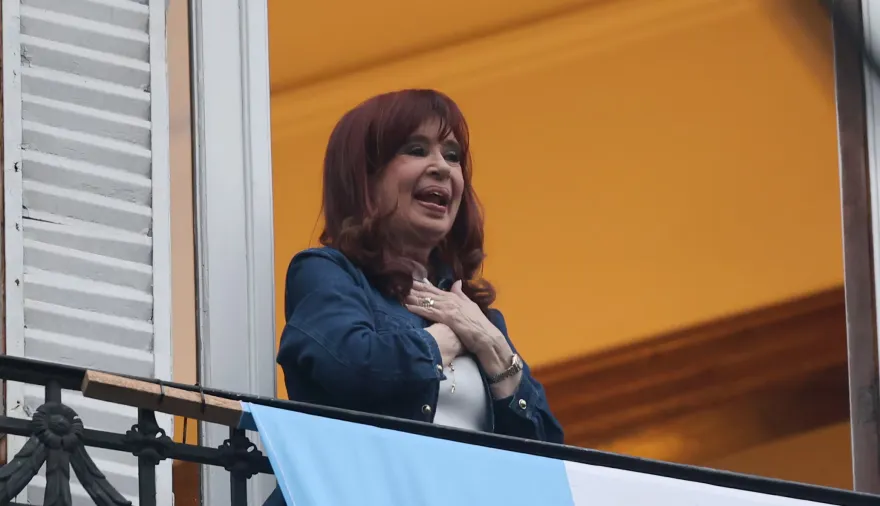 Encuesta: siete de cada diez creen que el lema "Cristina Libre" aleja votos