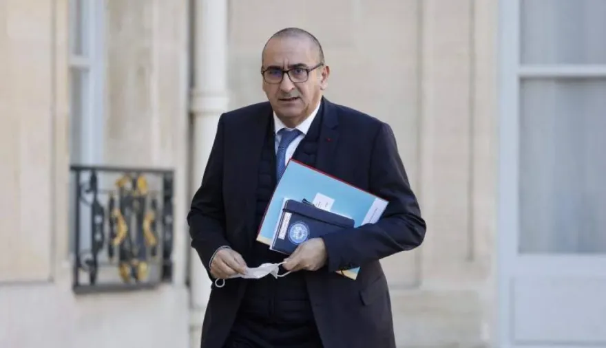 Francia investiga un vehículo armado junto a una sinagoga de Sarcelles