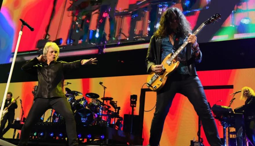 Bon Jovi interrumpió su show en Nueva York y dejó una promesa al público
