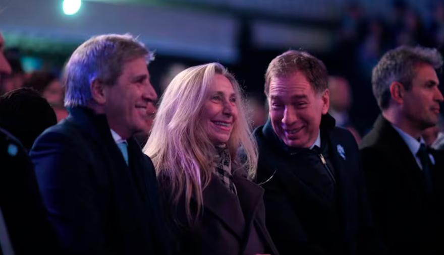 Karina Milei desafía a Caputo y la disputa por Inteligencia escala en el Gobierno
