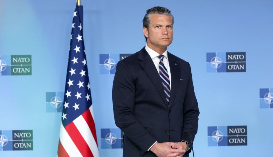 Quién es Pete Hegseth, el hombre que mide la testosterona de sus tropas