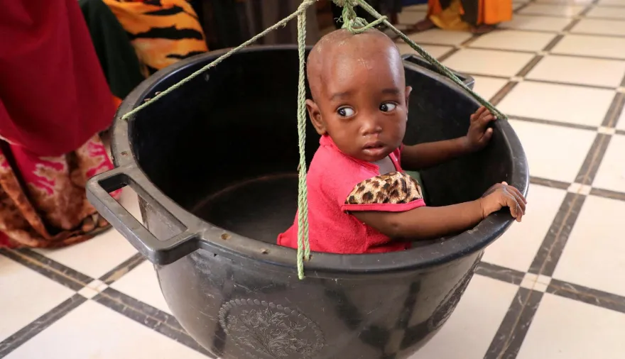 Somalia: la desnutrición infantil se dispara mientras cae la ayuda humanitaria
