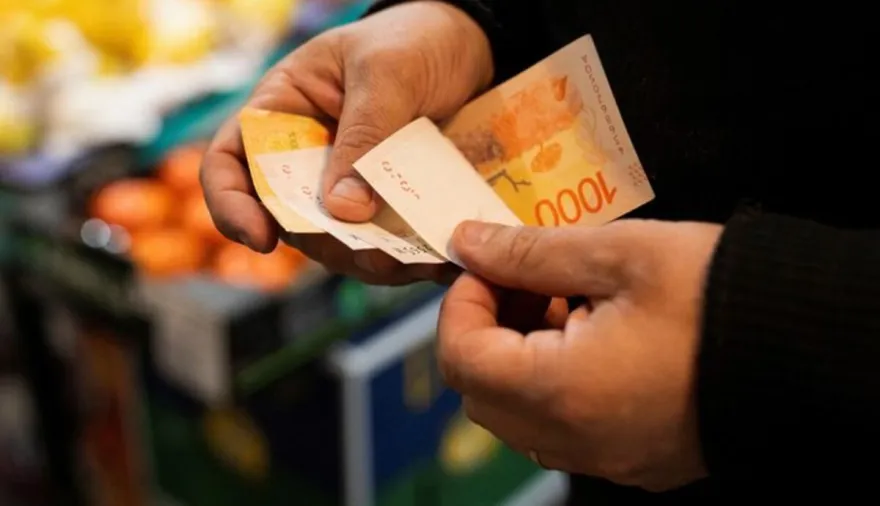 Sueldos registrados: el INDEC confirmó recomposición en junio pero debió dar explicaciones