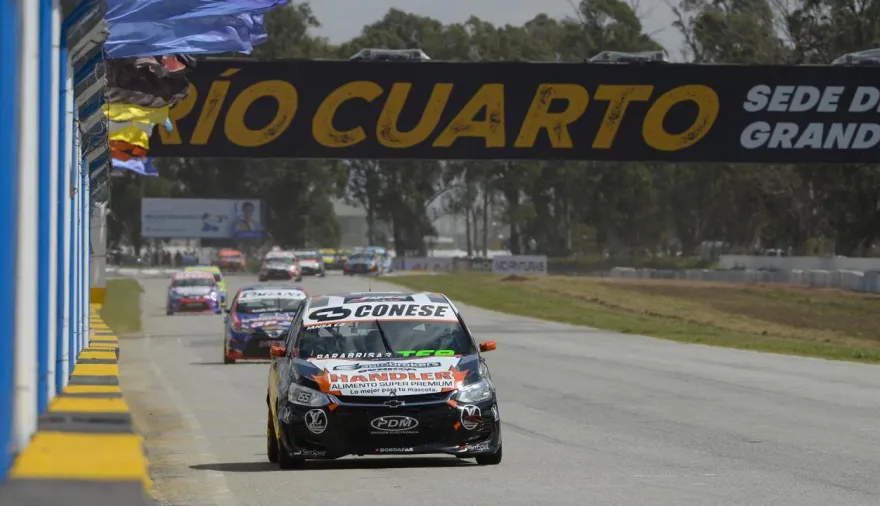 Gastón Iansa y un regreso triunfal: ganó en la Clase 2 del Turismo Nacional