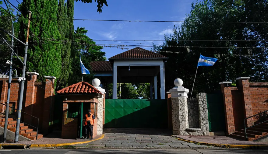 Reincorporan a los despedidos de Olivos, pero la reestructuración sigue generando ruido
