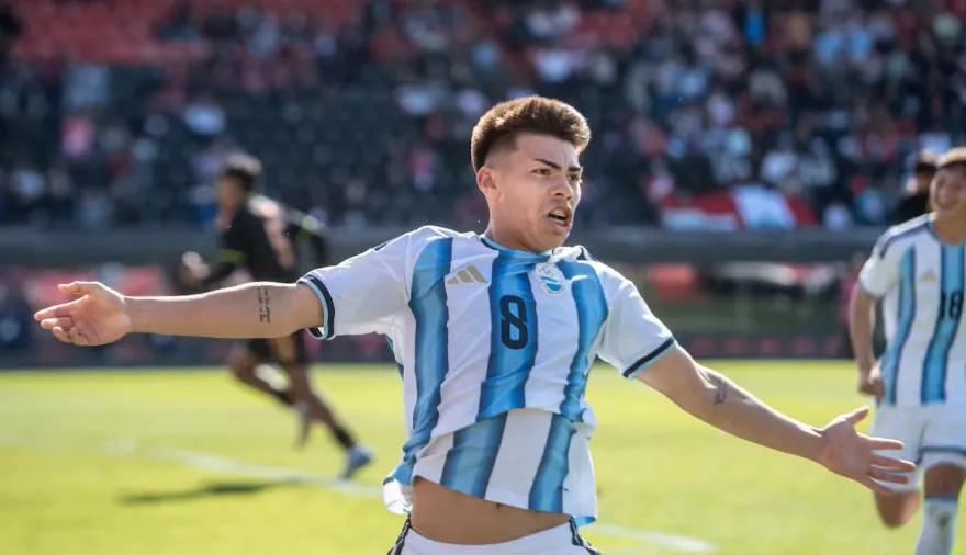 Santiago Espíndola: el pibe de River que lleva a Argentina a la final de los Suramericanos