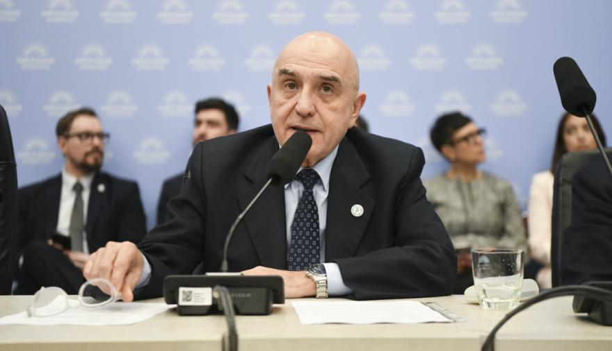 Quién es Alejandro Vilches, el secretario de Discapacidad que renunció