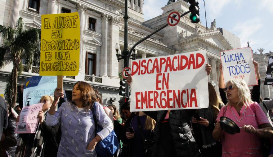 Discapacidad: giro de LLA en Diputados con pensiones, nomenclador y cobertura