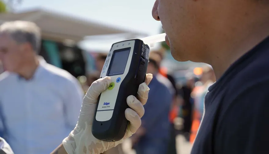 Alcohol cero: cómo serán los 100 alcoholímetros y 100 alómetros que licitó PBA