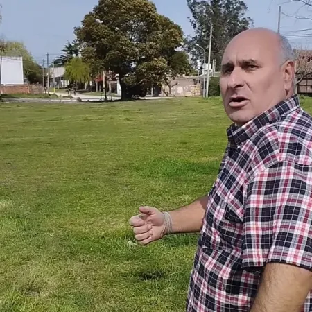Indignación en Mar del Plata tras ver en un parque a uno de los policías condenados por el crimen de Natalia Melmann