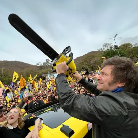 Motosierra veloz: Milei cierra otro Ente Nacional