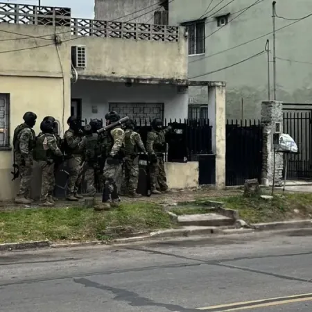 Loma Hermosa: un hombre se atrincheró a los tiros y luego se suicidó