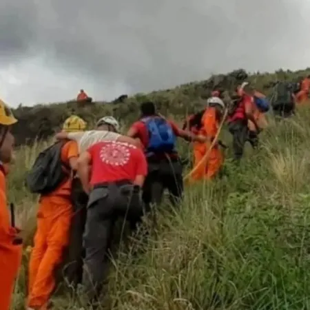 Córdoba: rescataron a más de 40 niños en el cerro Champaquí