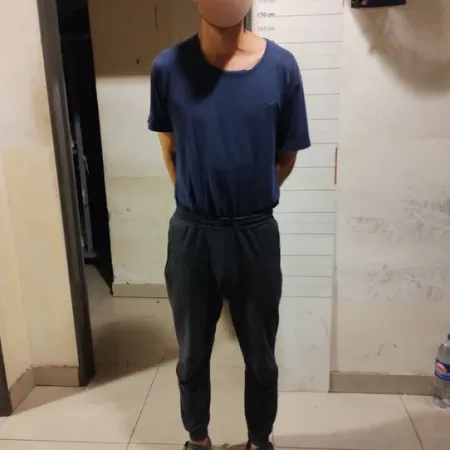 Otra que puerta giratoria: arrestaron a un delincuente con 20 entradas a comisarías en la Ciudad