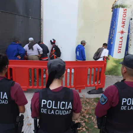Unos 75 trapitos fueron demorados por la Policía de la Ciudad en el partido de River y Central