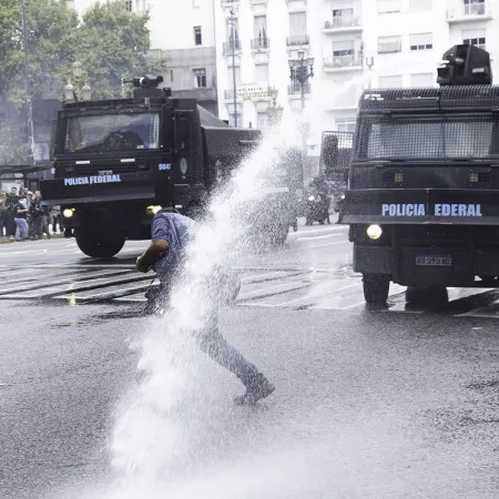 Represión en el Congreso: liberaron a 94 personas, pero quedaron imputadas