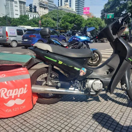 Operativo en Monserrat: cayeron dos falsos deliverys extranjeros armados