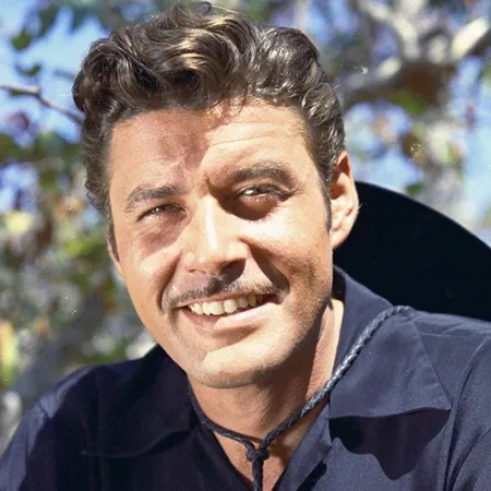 Protagonizó El Zorro y quiso ir a defender las Malvinas