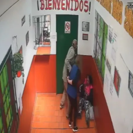 Video | Armas, rehenes y madres maniatadas en un robo a una escuela privada