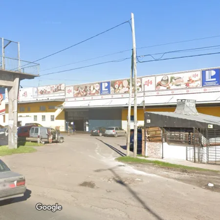 Golpe comando: se llevan más de 1.300 millones de pesos de un supermercado mayorista