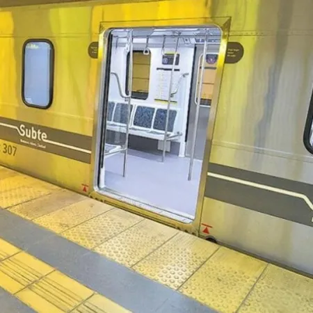 Desde qué hora los metrodelegados harán paro en el subte