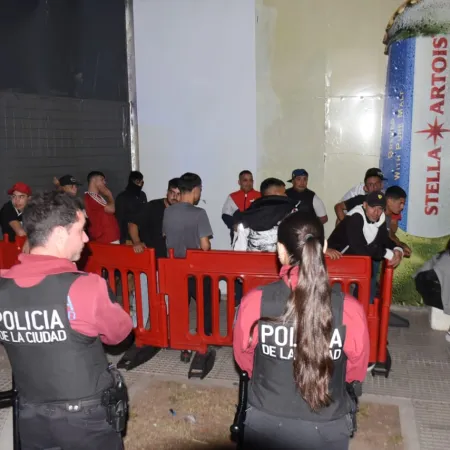 Otra vez los ‘trapitos’ coparon las cercanías de River: hubo 74 demorados