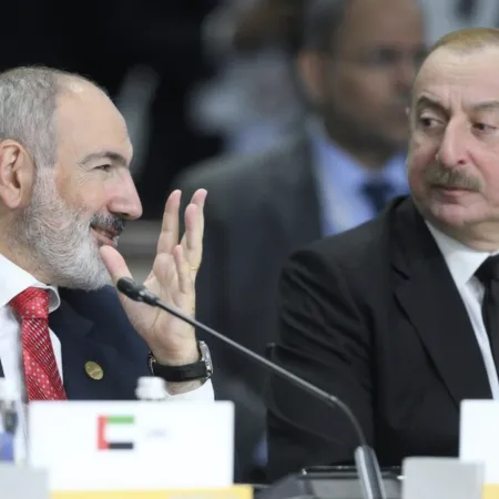 Armenia dispuesta a abrir comunicaciones con Azerbaiyán