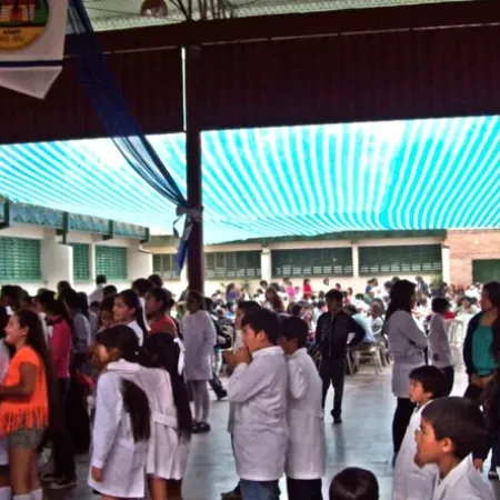 Alarma en Tucumán por la intoxicación masiva de 56 estudiantes en una escuela