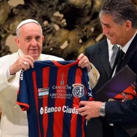 Increíble: el carnet de socio de San Lorenzo del Papa anticipó la hora de su muerte