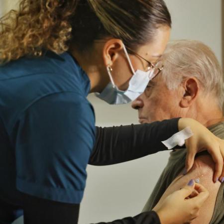 Comenzó la vacunación antigripal en más de 85 hospitales y centros de salud de la Ciudad