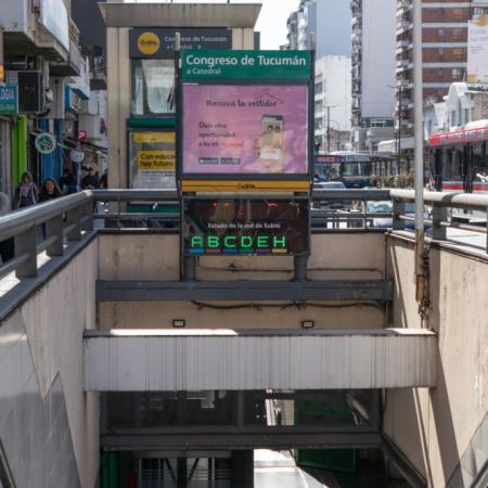 Congreso de Tucumán: en un rápido operativo salvan a una persona que se infartó