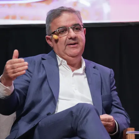 Raúl Jalil va por una reforma constitucional en Catamarca que limite las reelecciones
