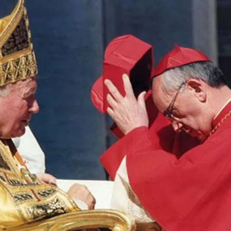 Un cardenal inesperado: cómo Juan Pablo II preparó el camino del Papa Francisco